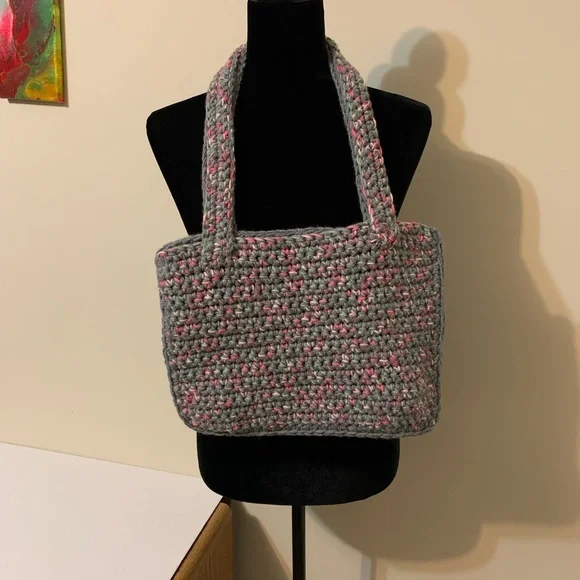 Shoulder Bag solid gray on one side mix Gray and pink on the other side - Picture 5 of 16